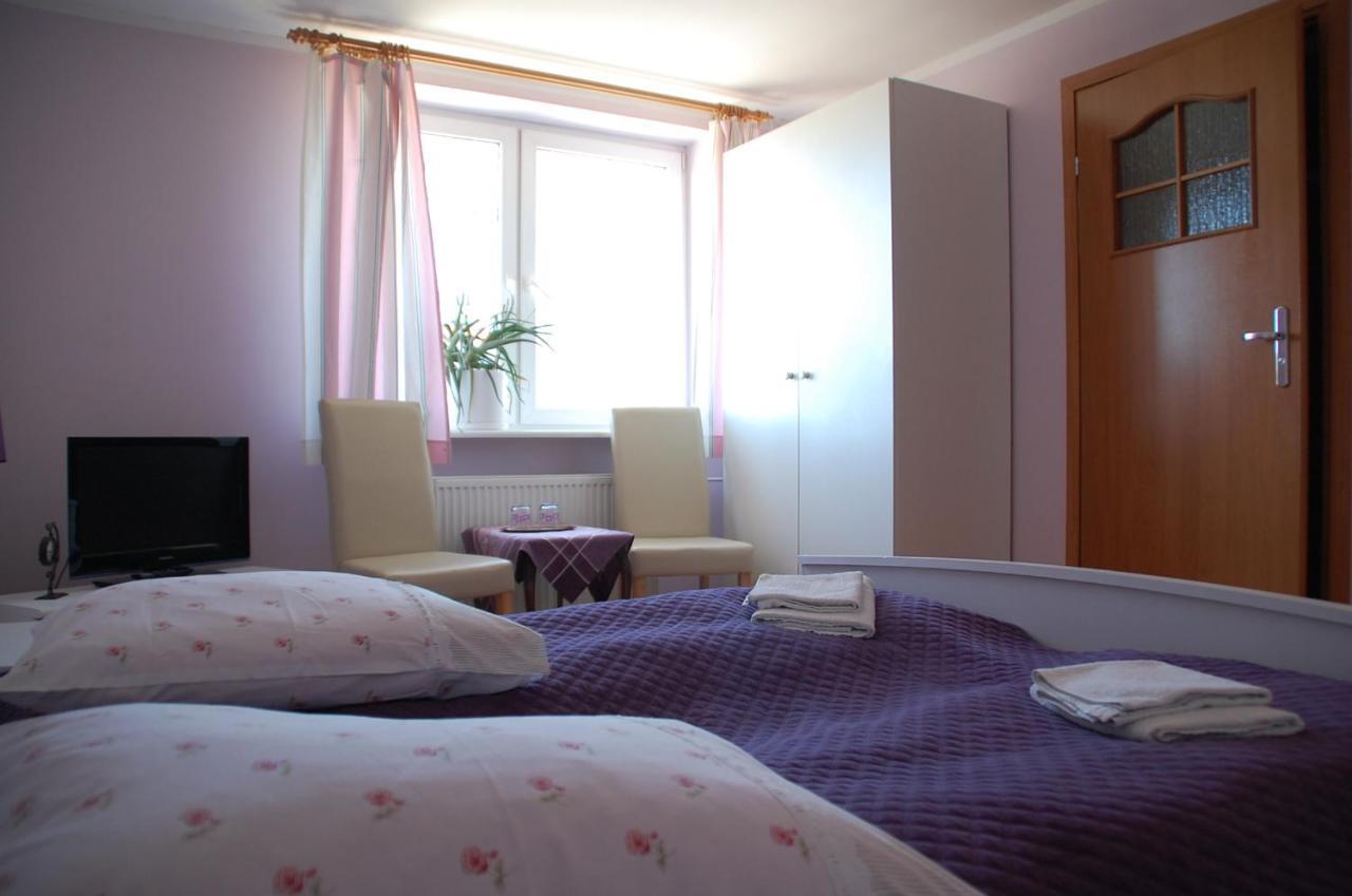Koral Bed & Breakfast Кошалин Екстериор снимка