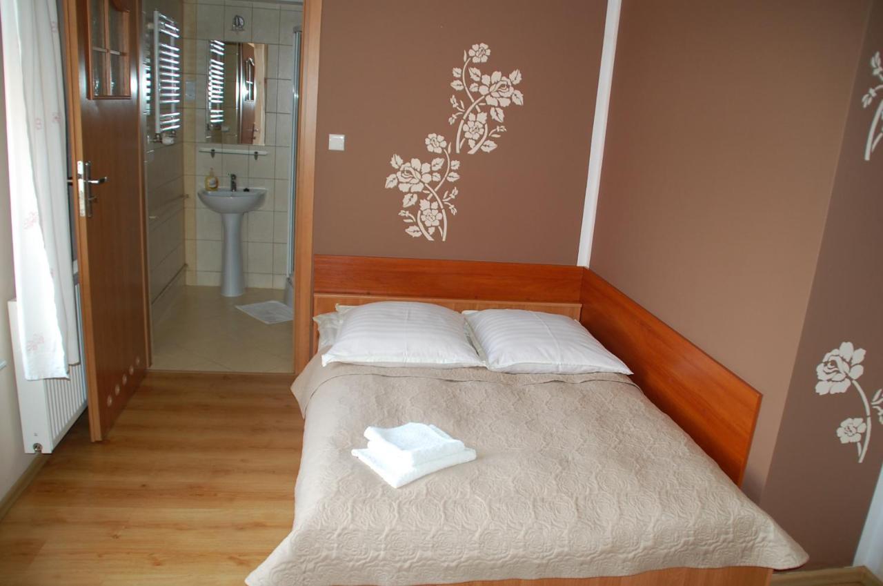 Koral Bed & Breakfast Кошалин Екстериор снимка