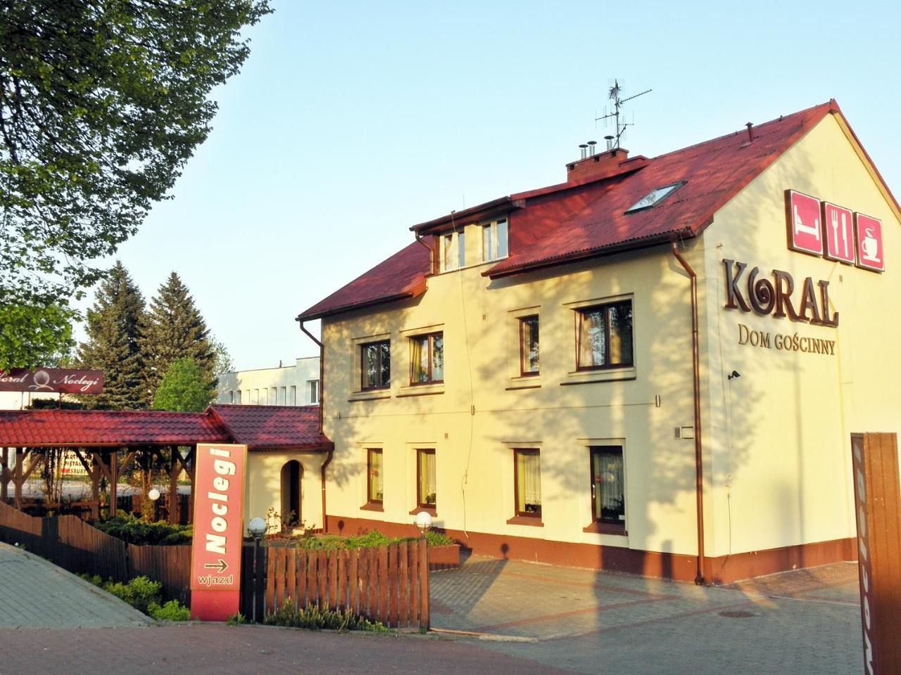 Koral Bed & Breakfast Кошалин Екстериор снимка
